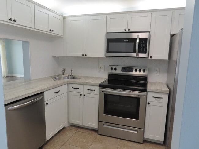 Building Photo - 1501 S Ocean Blvd