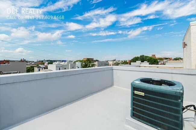 Building Photo - 2029 E Huntingdon St