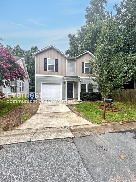 Primary Photo - 1600 Sandersted Village Cir