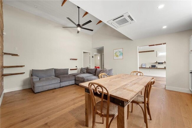 Building Photo - 948 Margaret Pl NW