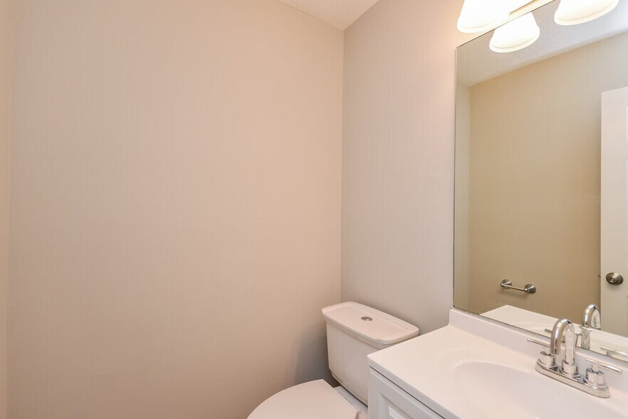 Building Photo - 12242 Cypress Way