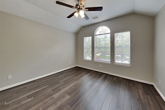 Building Photo - 1703 Calmar Dr