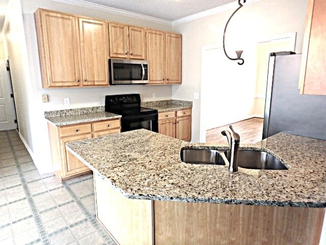 Building Photo - 8505 Rockcliff Rd