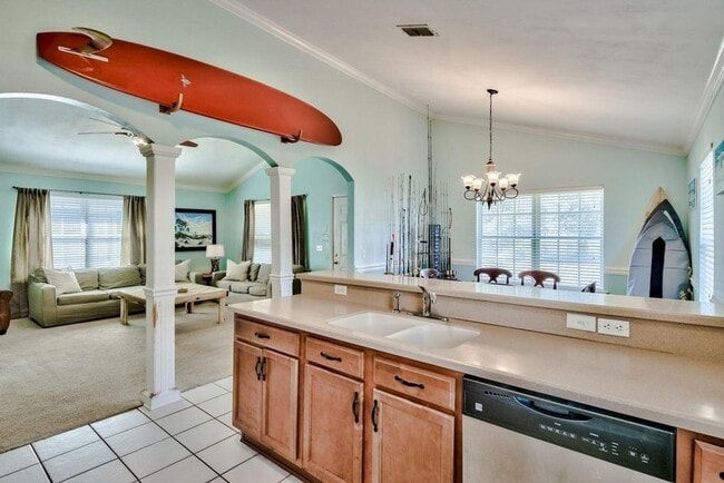 Building Photo - PRICE DROP!! Great 3-bedroom Florida cottage located in the heart of the Town of Santa Rosa