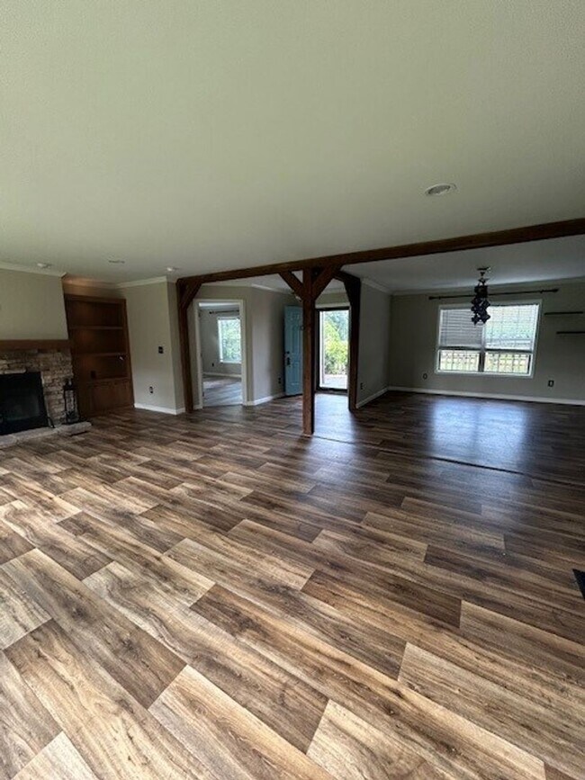 Building Photo - 5756-A Benders Ferry Rd.