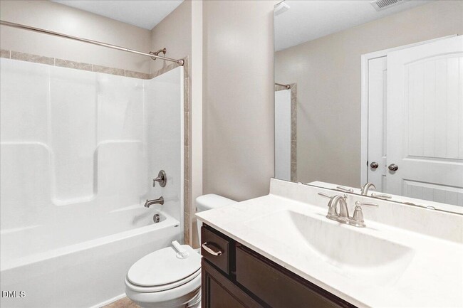 Building Photo - 281 E Webber Ln