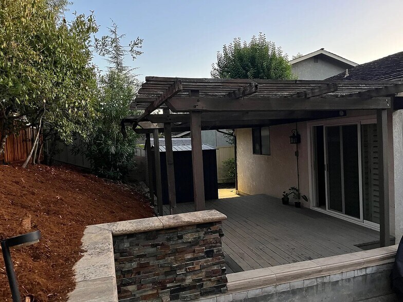 Back patio from Primary - 413 La Quinta Ct