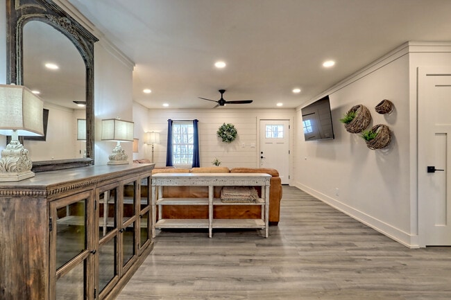 Building Photo - 3455 Hwy 441