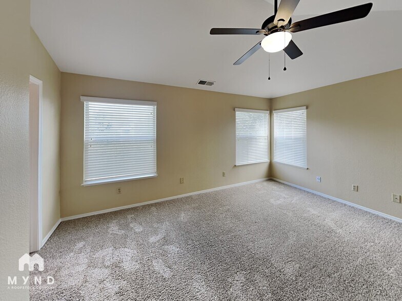 Building Photo - 4507 Highcrest Dr