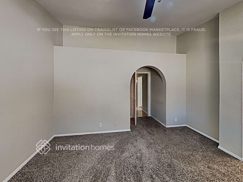 Building Photo - 9030 W Windsor Ave