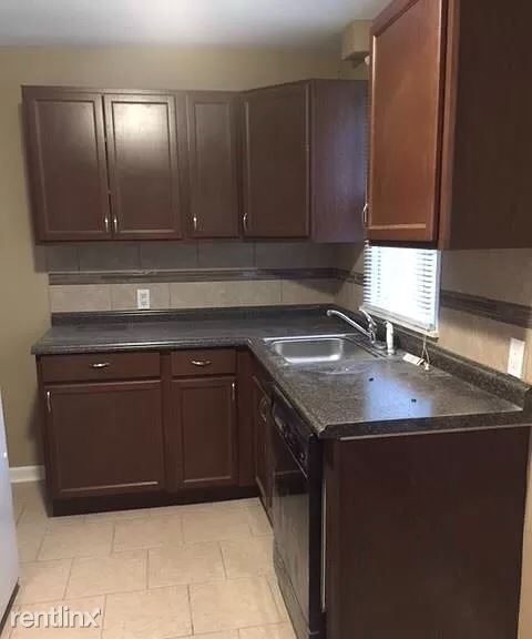 Building Photo - 3 br, 1 bath House - 3324 N 57th Ave