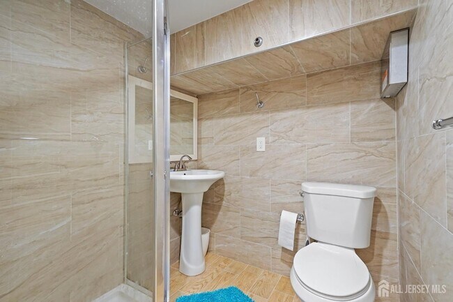 Building Photo - 95 Westons Mill Rd