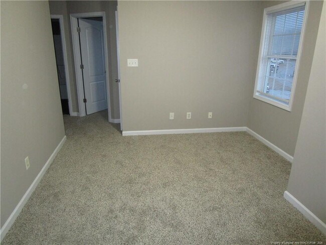 Building Photo - 1442 Vandenberg Dr