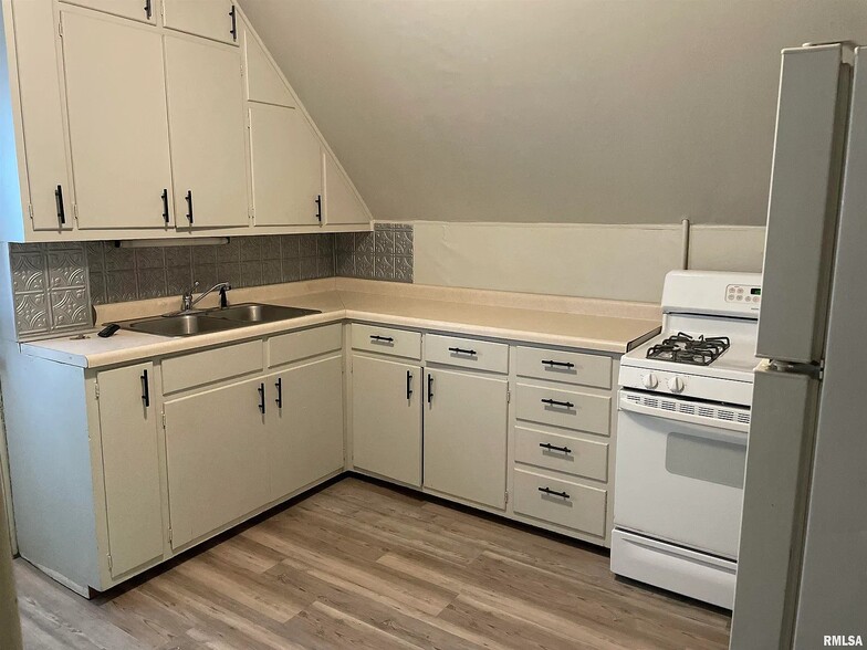 Building Photo - 2927 Fair Ave