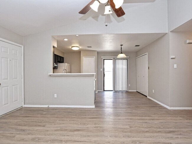 Building Photo - Berkett Drive