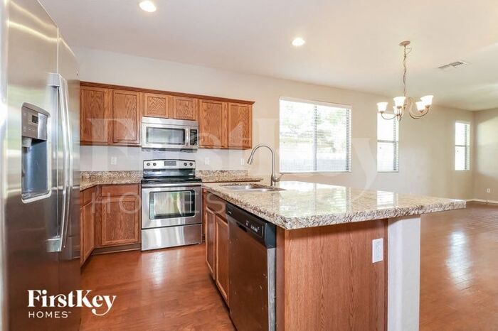 Building Photo - 16963 W Windermere Way