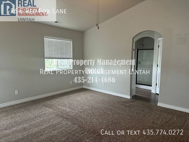 Building Photo - 426 Redfox Ln