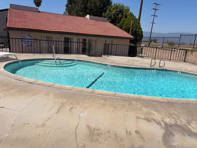 Building Photo - 2255 Cahuilla St