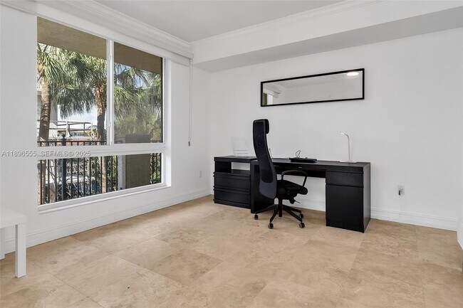 Building Photo - 9 NE 20th Ave