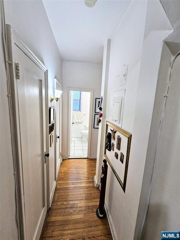 Building Photo - 975-995-995 Teaneck Rd