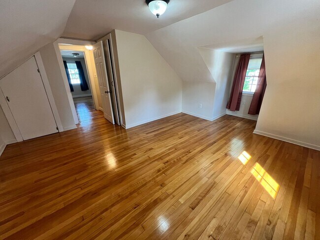Building Photo - Beautiful Single Family Home in East Sprin...