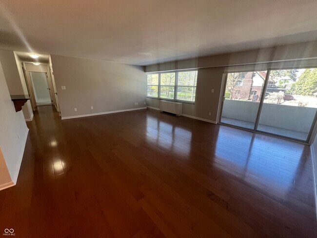 Building Photo - 3965 N Meridian St