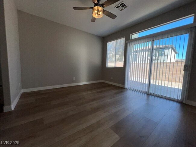 Building Photo - 10780 Valencia Hills St