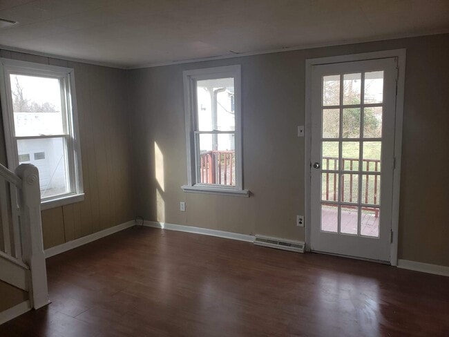 Building Photo - 2731 Kansas St