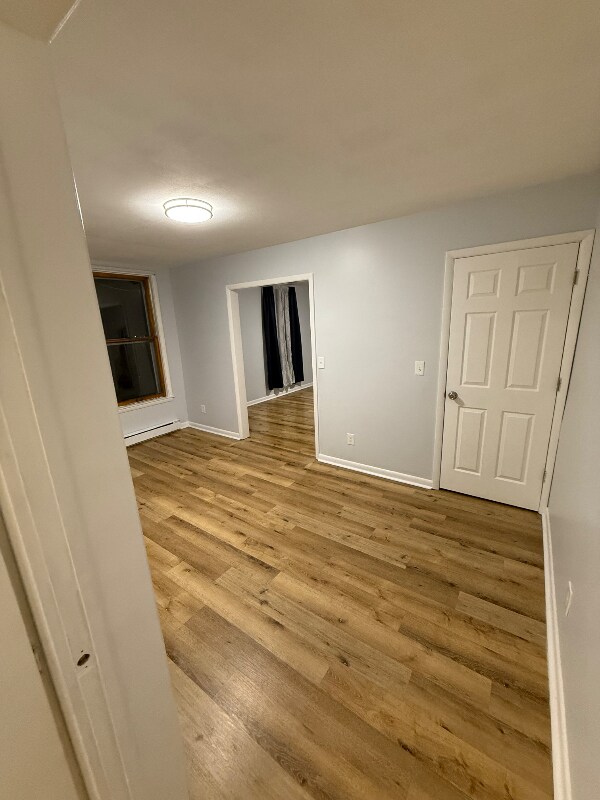 Building Photo - 216 Lamont Ave