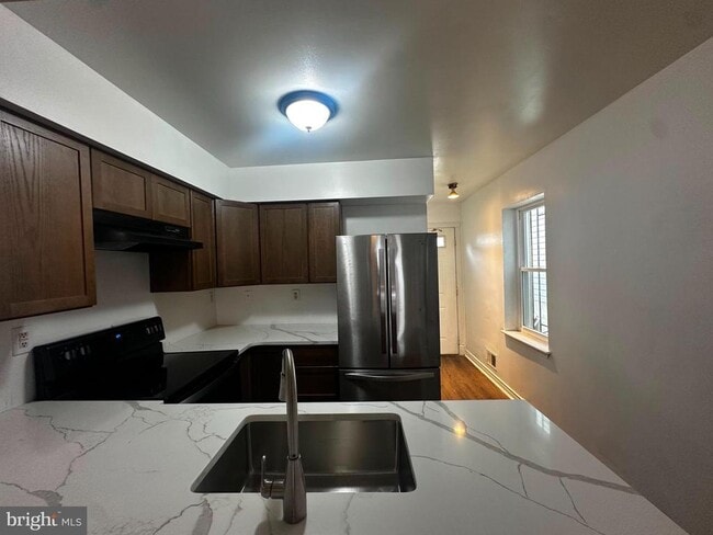 Building Photo - 1813 N Gratz St