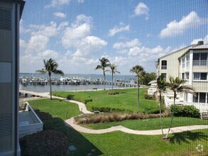 Building Photo - 1550 NE Ocean Blvd