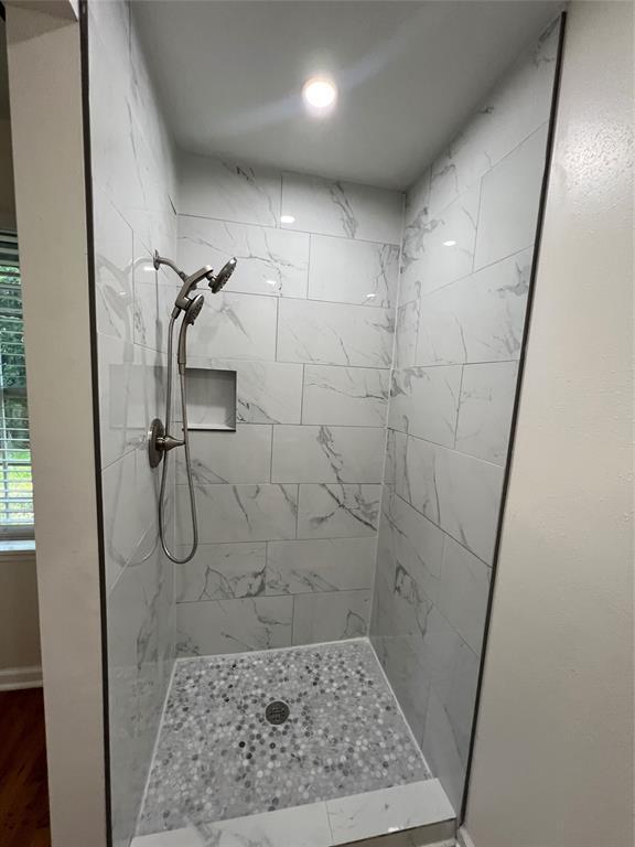 Building Photo - 13434 Melcher Dr