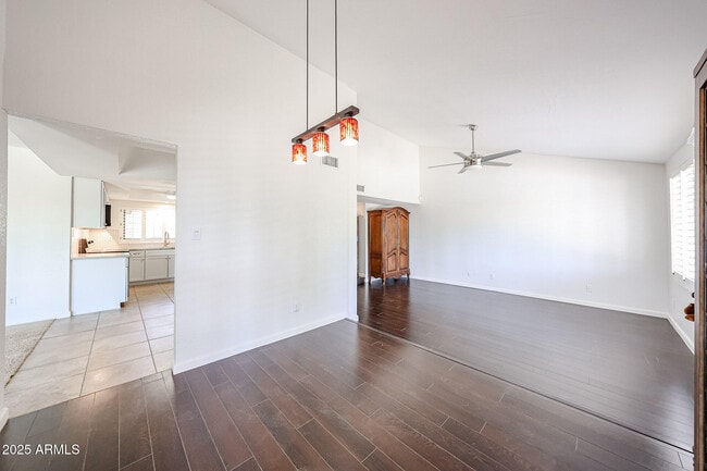 Building Photo - 4366 E Redfield Rd