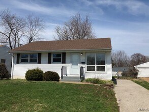 Building Photo - 323 Shepley Dr