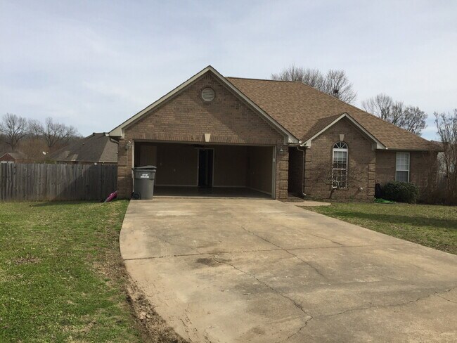 Building Photo - 336 Oxford Cove
