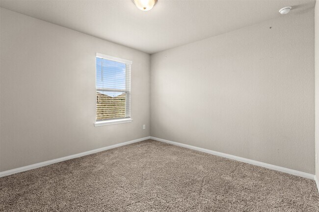 Building Photo - 7219 Melrose Ln