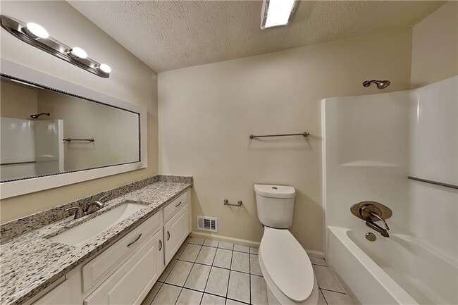 Building Photo - 2342 Westland Way