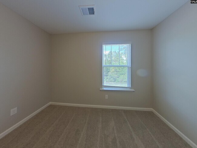 Building Photo - 231 Coppice Ln
