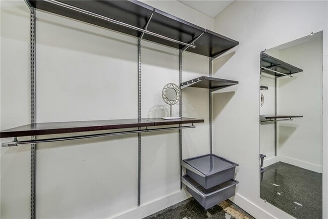 Building Photo - 659 Auburn Ave NE