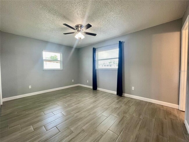 Building Photo - 2107 E Atmore Cir