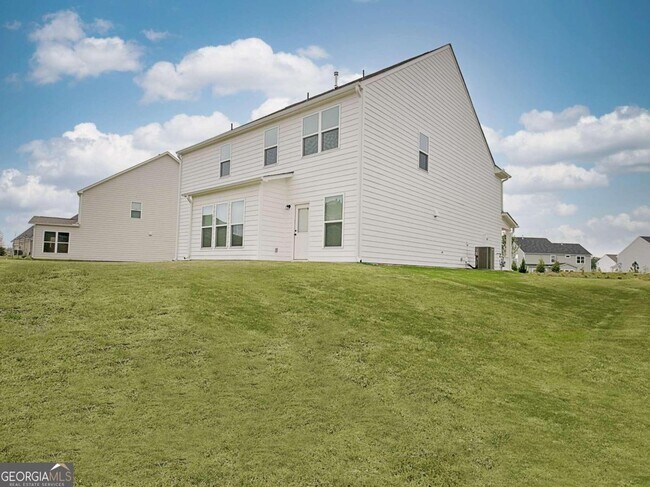 Building Photo - 504 Albertson Ave