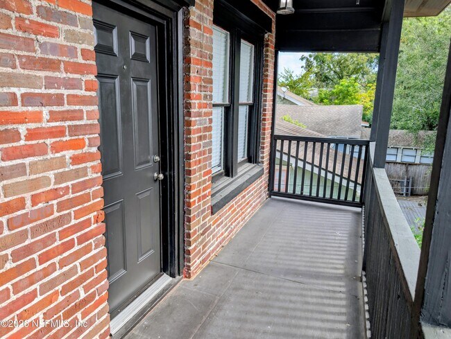 Building Photo - 2818 Herschel St