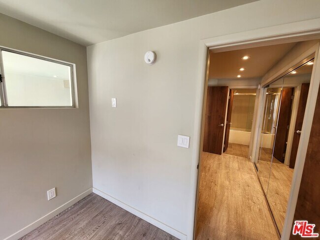 Building Photo - 1440 Veteran Ave
