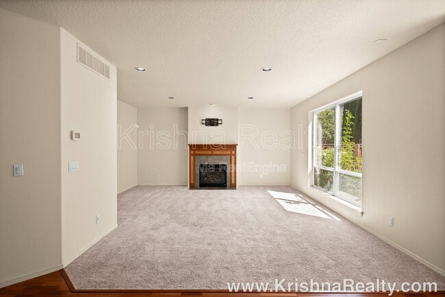 Building Photo - 13686 NW Henninger Ln
