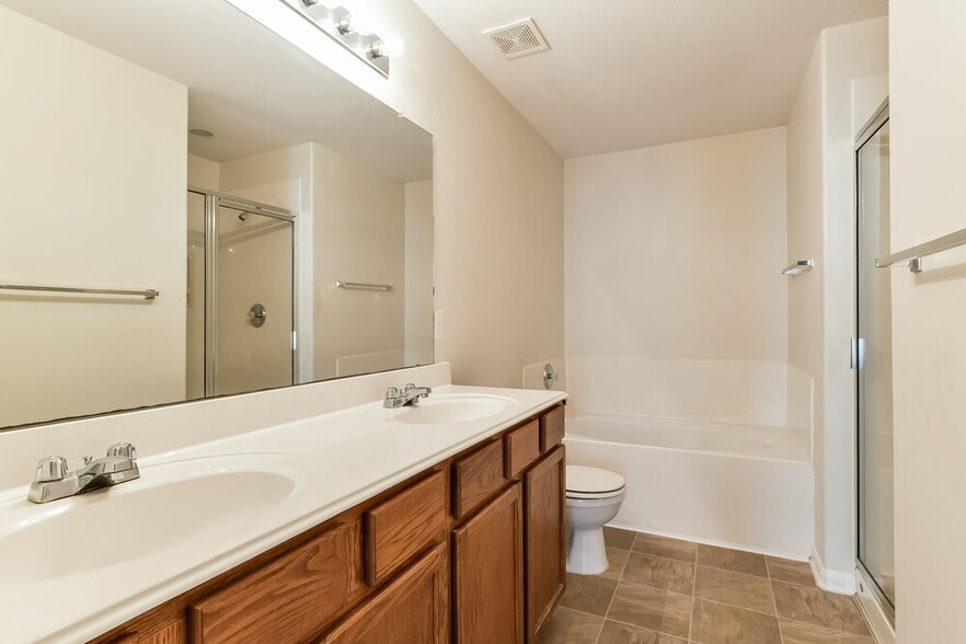 Building Photo - 1006 Blair Field Ln