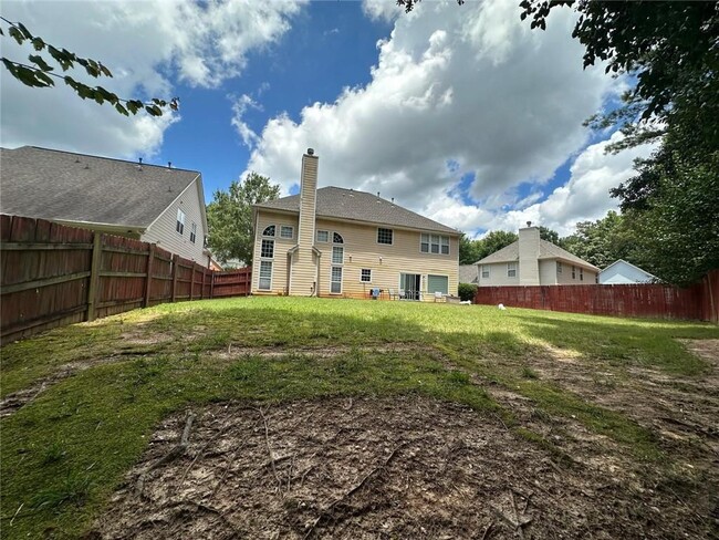 Building Photo - 2670 Turning Leaf Dr N West