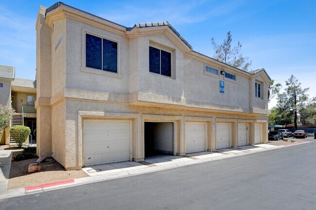 Building Photo - 5155 W Tropicana Ave