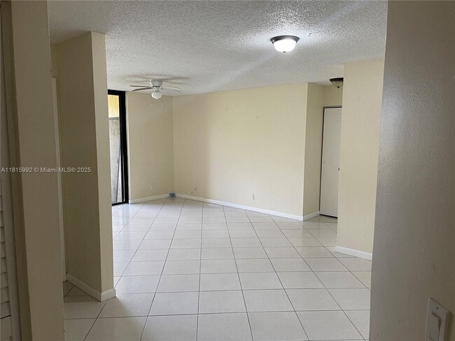 Building Photo - 5661 Riverside Dr