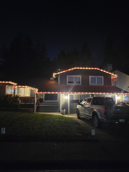 Building Photo - 32215 8th Ave SW
