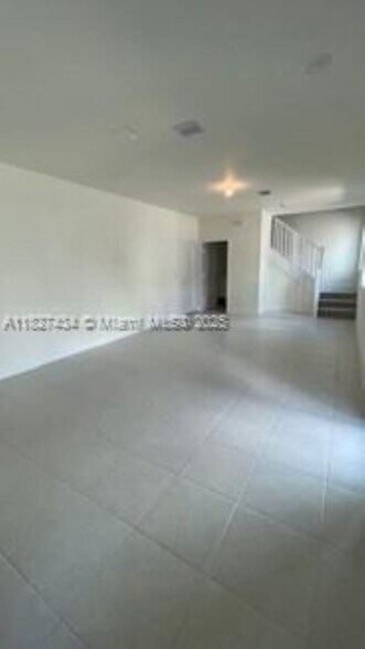 Building Photo - 4239 NW 83rd Path
